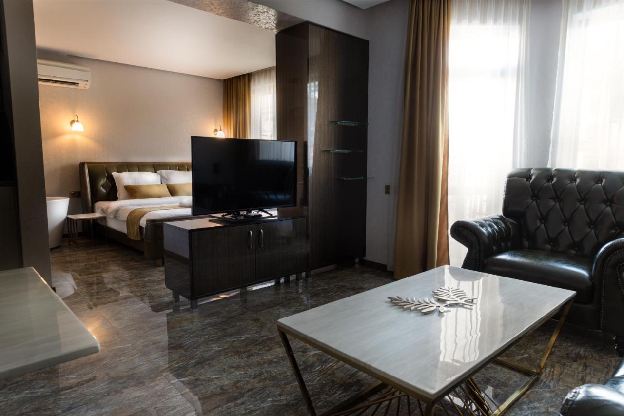 Hidden Bank: Cash Apartment Plovdiv Luaran gambar