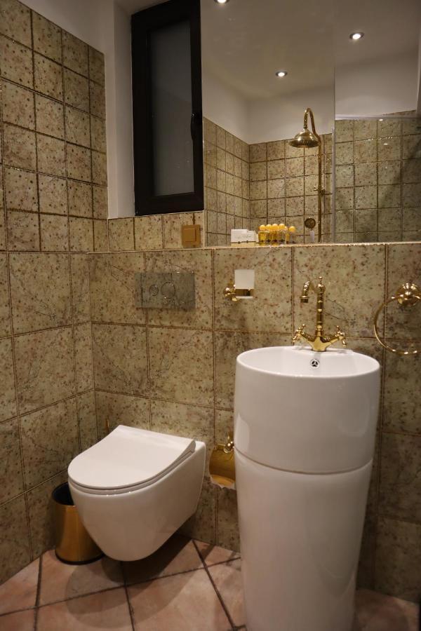 Hidden Bank: Cash Apartment Plovdiv Luaran gambar