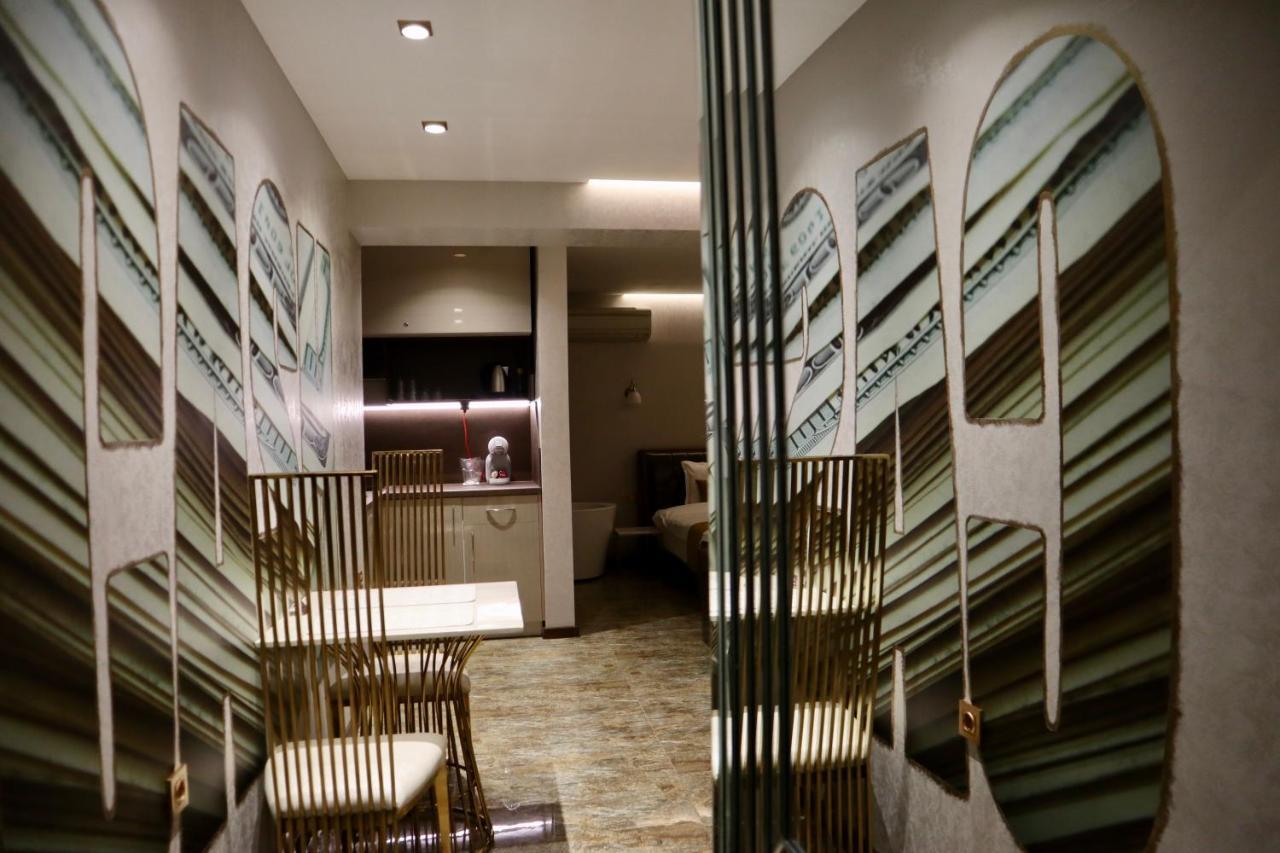 Hidden Bank: Cash Apartment Plovdiv Luaran gambar