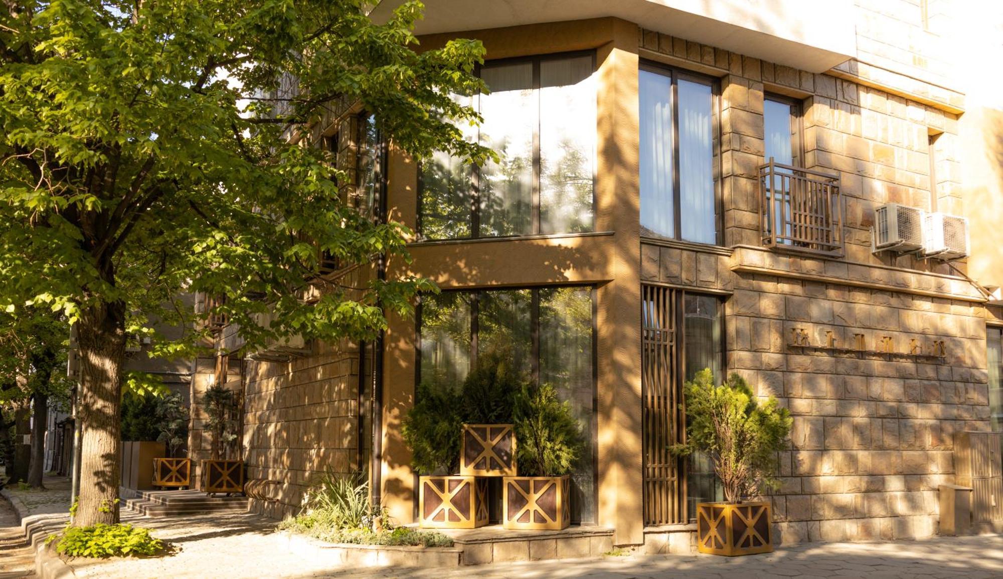 Hidden Bank: Cash Apartment Plovdiv Luaran gambar